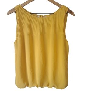 Max Studio Pintuck Sleeveless Top Size Small